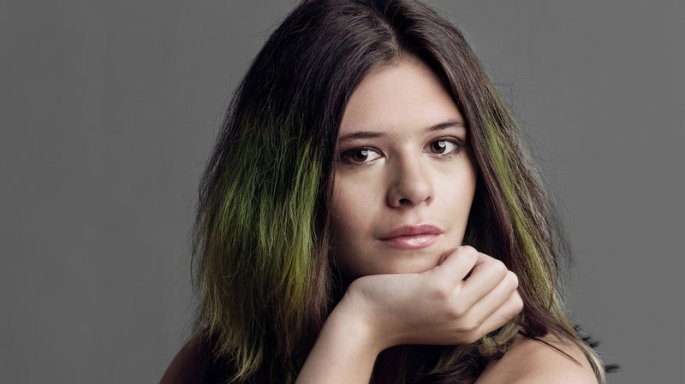 nicole-maines-by-timothy-greenfield-sanders-courtesy-hbo_wide-b5d6d08740ce67e4b499ca213bc2856103d99bb5-s800-c85