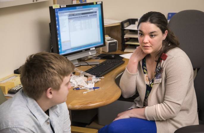 6b6108-20180620-transgender06